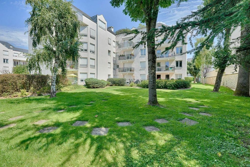 Achat appartement à vendre 4 pièces 99 m² - Lagny-sur-Marne