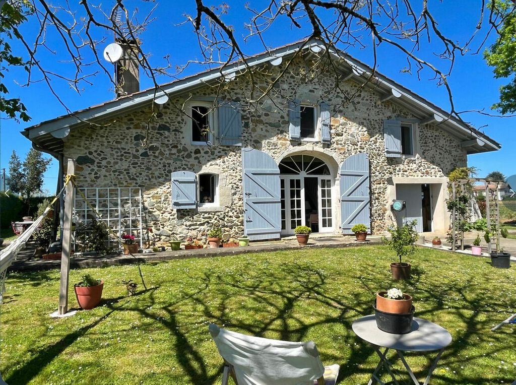 Achat maison à vendre 4 chambres 234 m² - Sorde-l'Abbaye