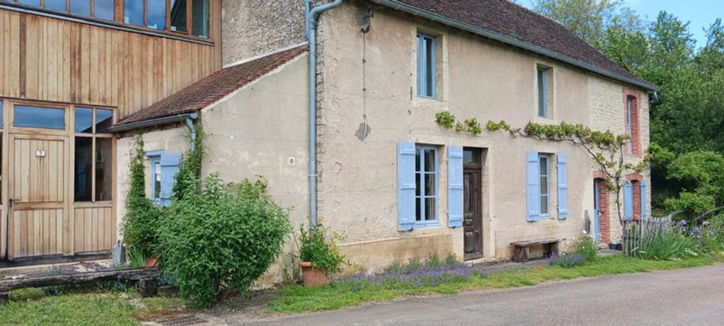 Achat maison à vendre 4 chambres 193 m² - Semur-en-Auxois