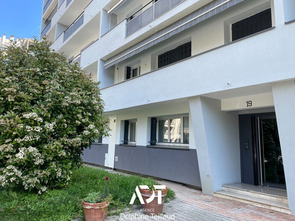 Achat appartement à vendre 3 pièces 48 m² - Grenoble