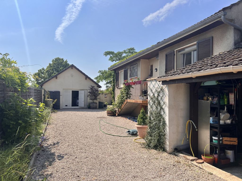Achat maison à vendre 3 chambres 140 m² - Montagny-lès-Beaune