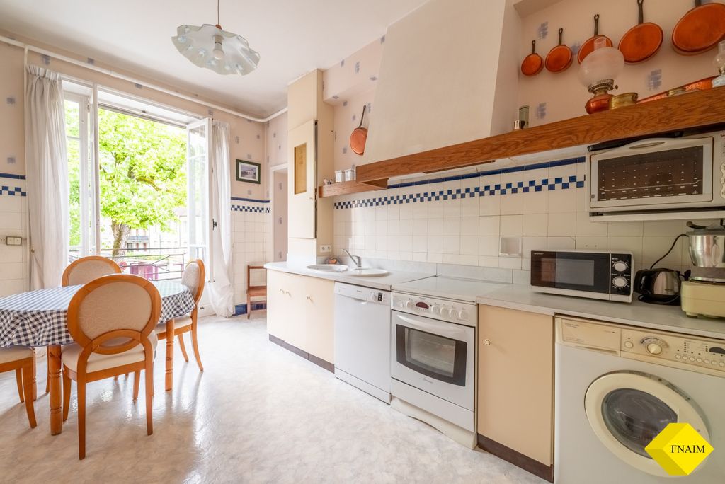 Achat appartement à vendre 4 pièces 94 m² - Ornans