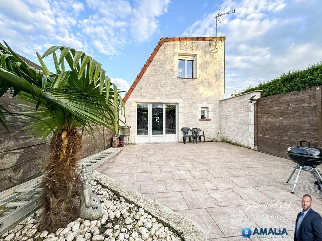 Achat maison à vendre 4 chambres 145 m² - Saint-Hilaire-lez-Cambrai