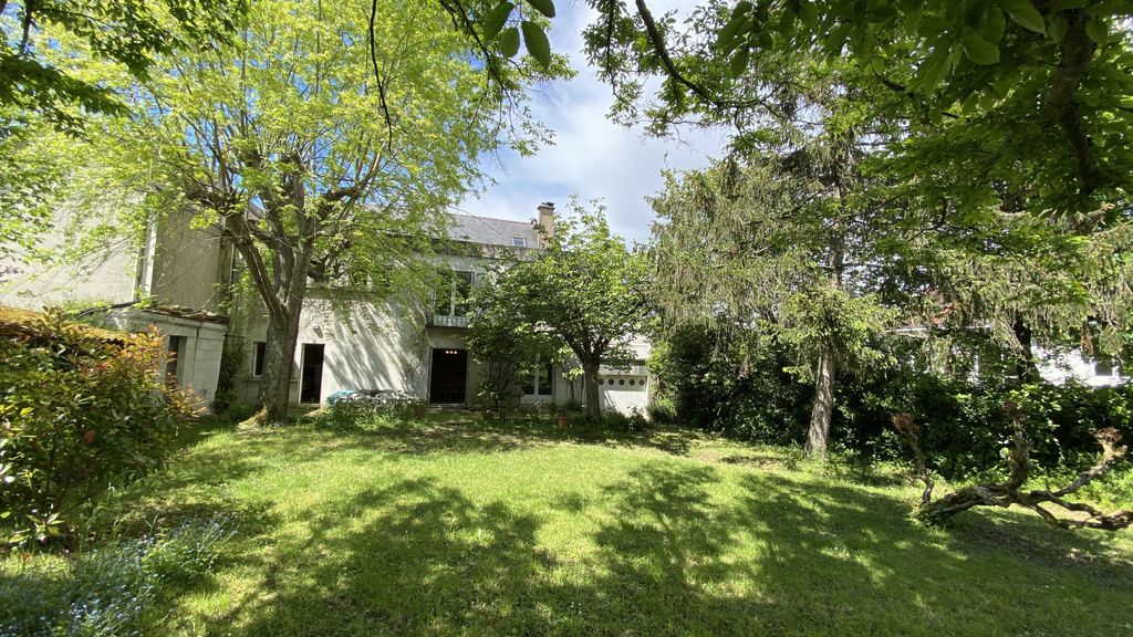 Achat maison à vendre 7 chambres 220 m² - Angers
