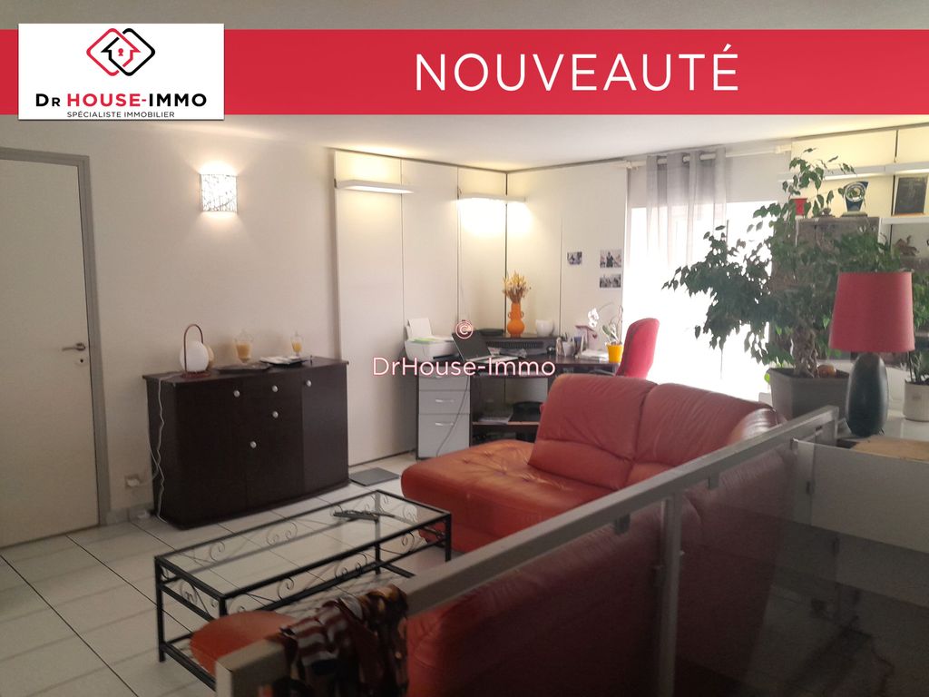 Achat appartement à vendre 4 pièces 92 m² - Saint-Clément-de-la-Place