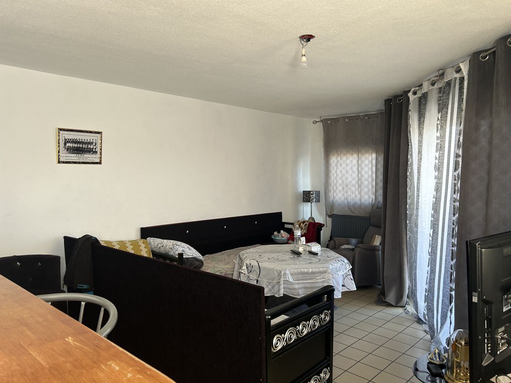 Achat appartement à vendre 3 pièces 68 m² - Nîmes
