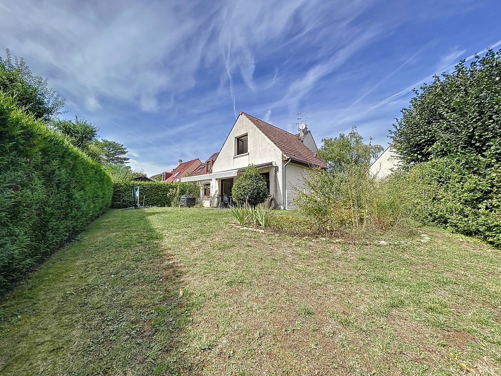 Achat maison à vendre 5 chambres 154 m² - Dijon