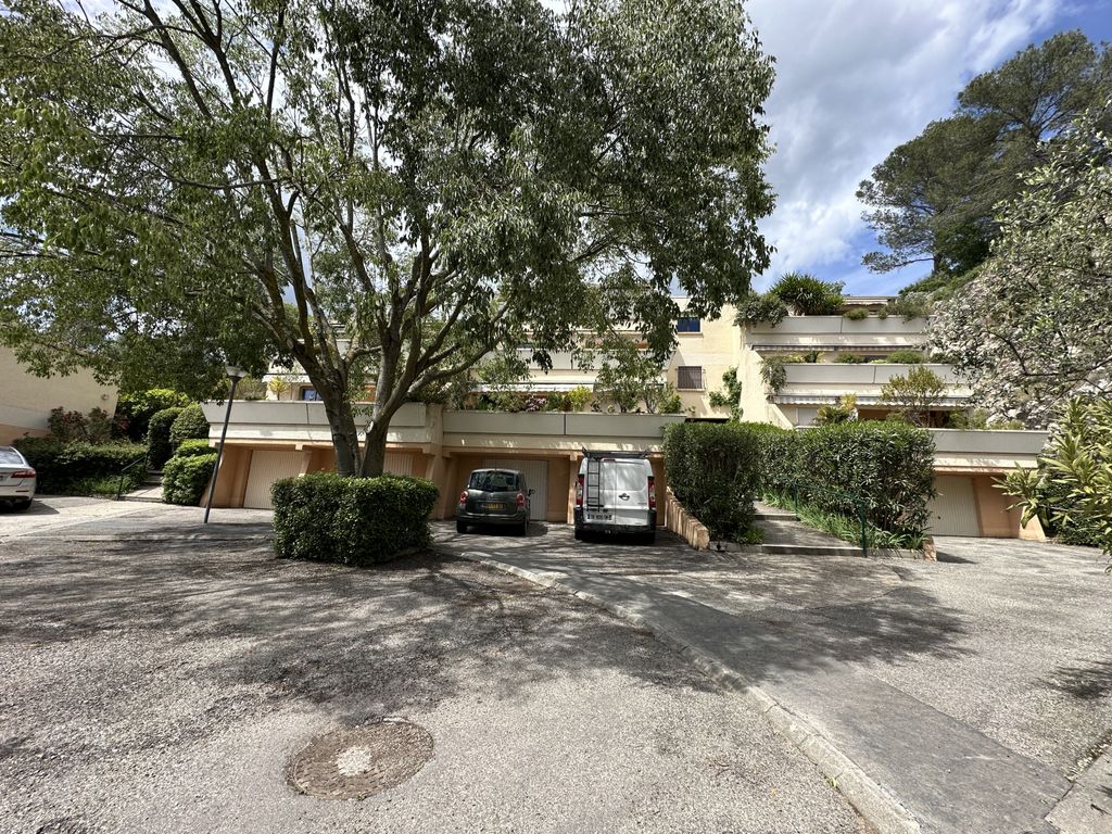 Achat appartement à vendre 3 pièces 70 m² - Nîmes
