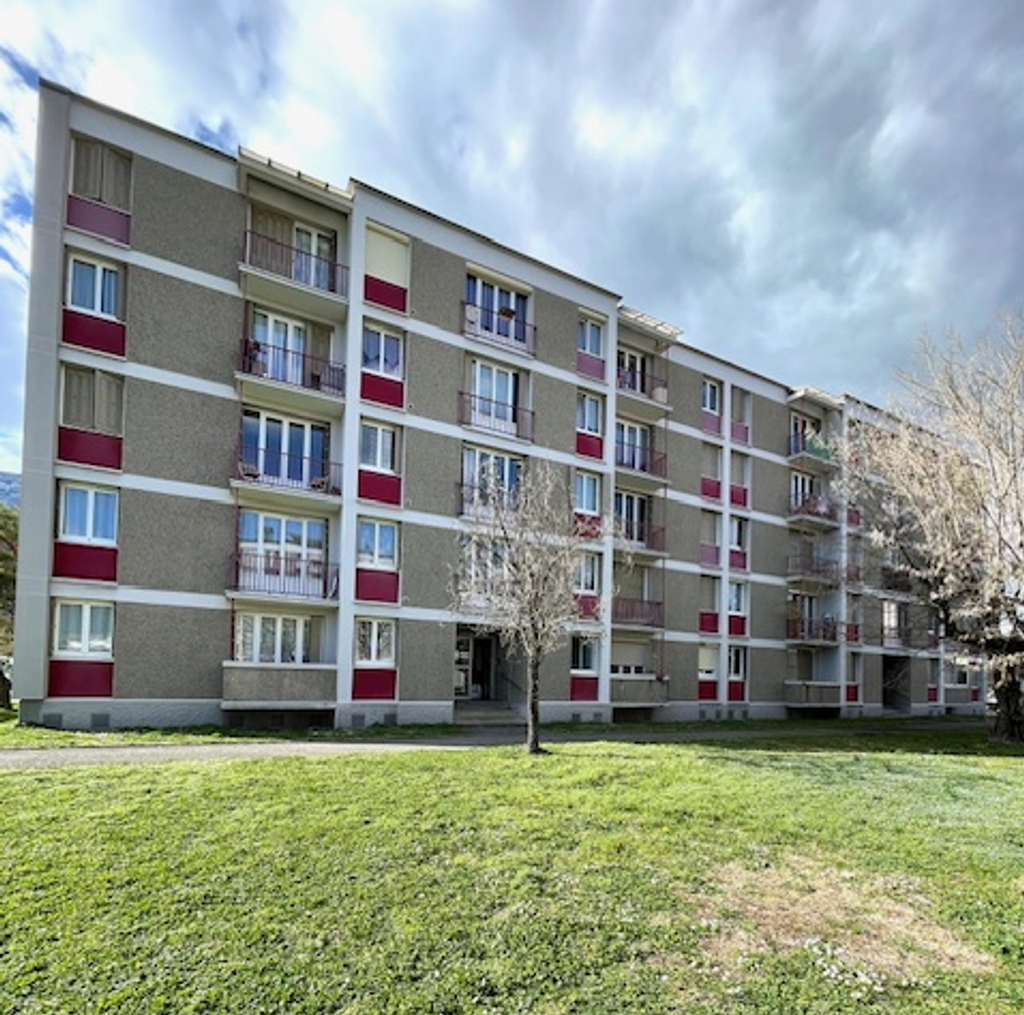 Achat appartement à vendre 4 pièces 72 m² - Le Pont-de-Claix