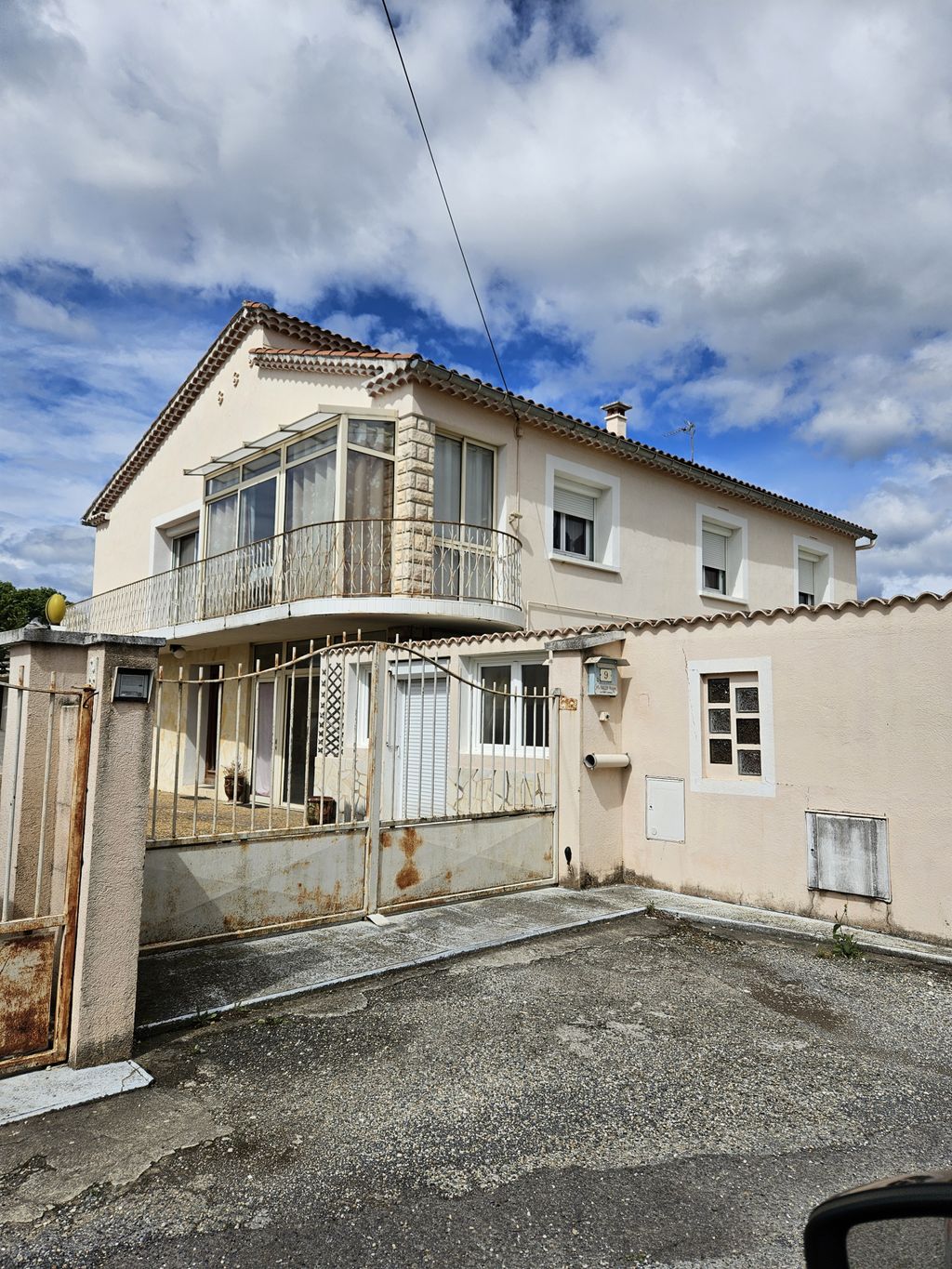 Achat maison à vendre 3 chambres 182 m² - Alès