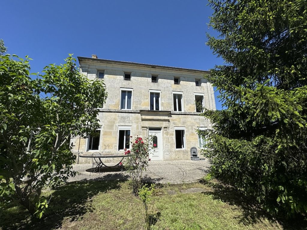 Achat maison à vendre 4 chambres 200 m² - Jarnac