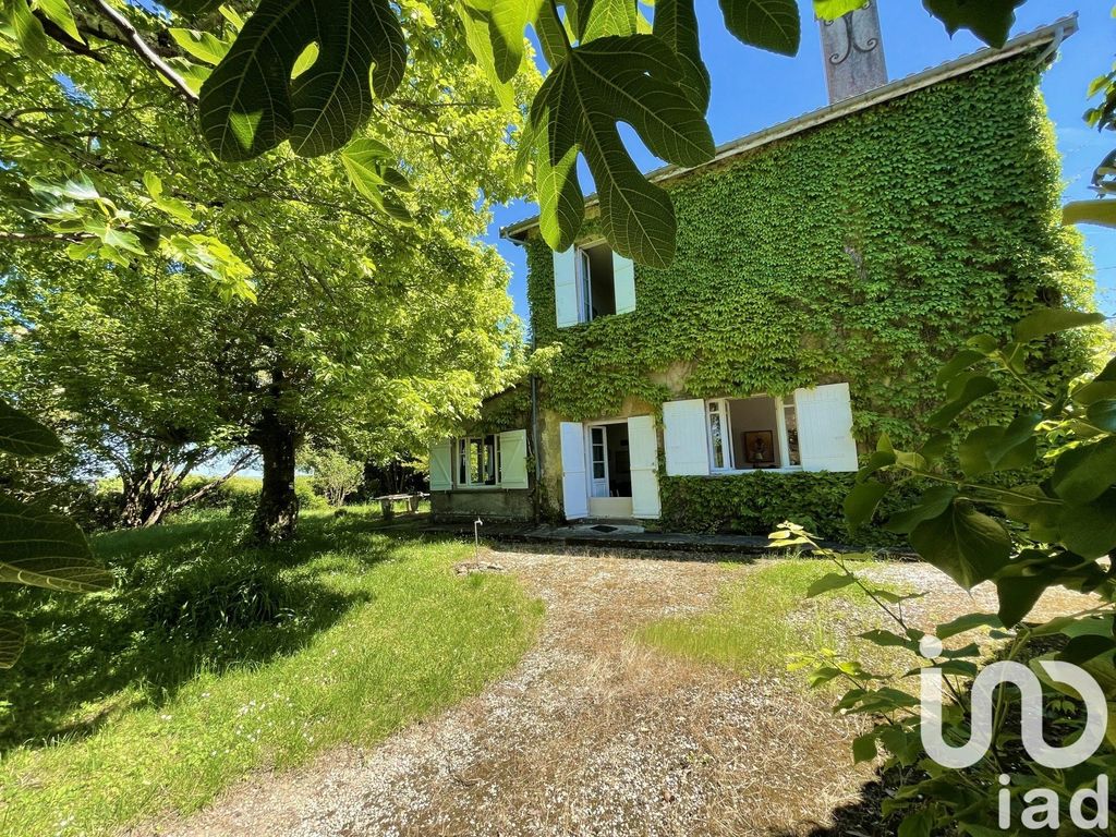 Achat maison à vendre 3 chambres 150 m² - Saint-Seurin-de-Cadourne