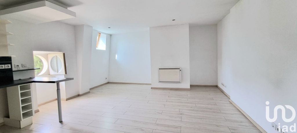 Achat appartement à vendre 2 pièces 44 m² - Corbeil-Essonnes