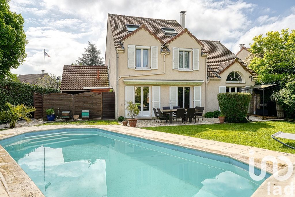 Achat maison à vendre 5 chambres 195 m² - Baillet-en-France