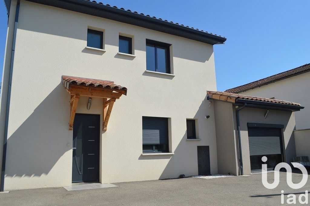 Achat maison à vendre 4 chambres 125 m² - Saint-Georges-de-Reneins