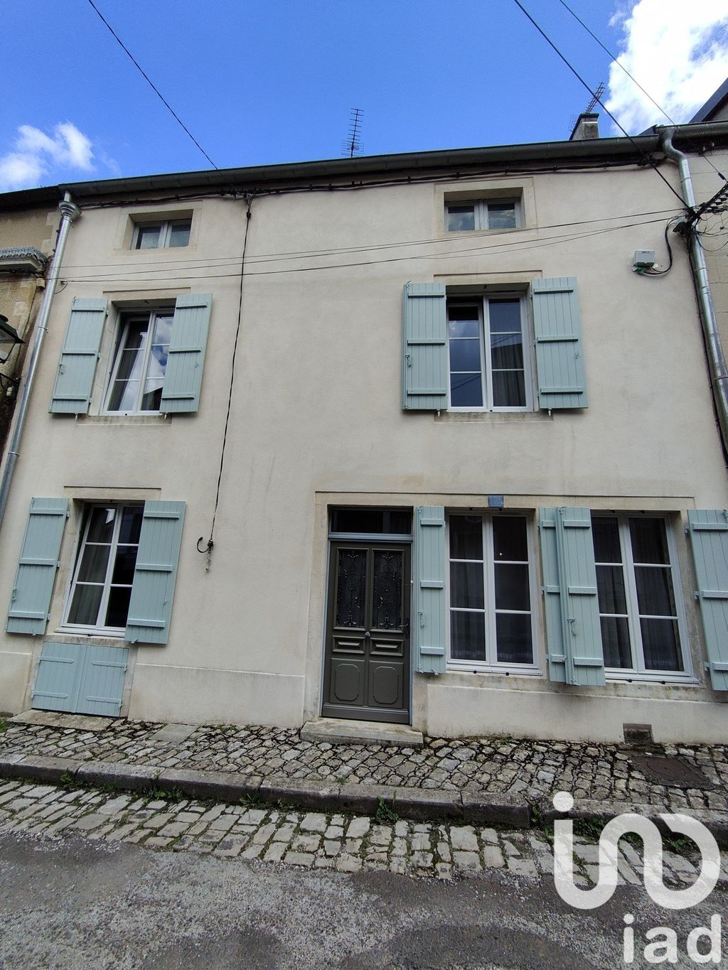 Achat maison à vendre 3 chambres 160 m² - Châteauvillain