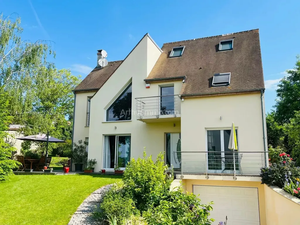 Achat maison à vendre 5 chambres 210 m² - Soisy-sur-Seine