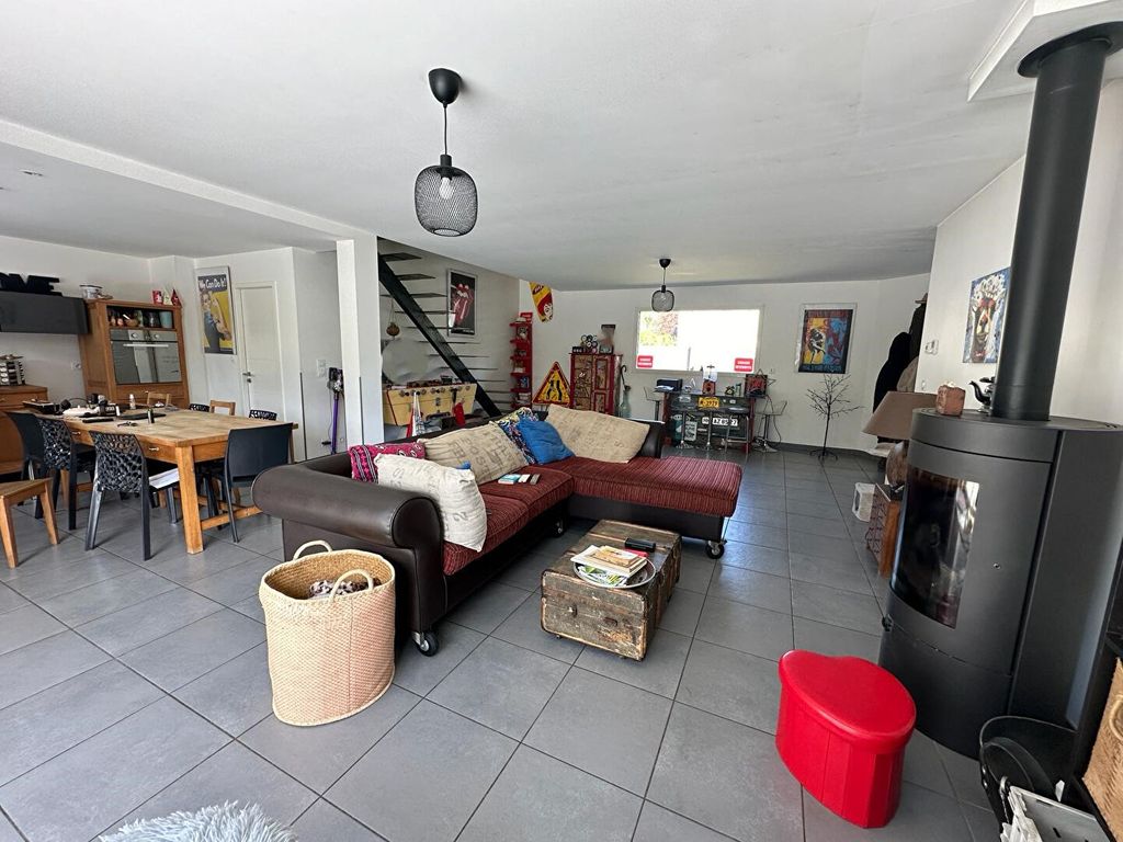 Achat maison à vendre 5 chambres 152 m² - Marcheprime