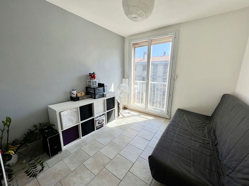 Achat appartement à vendre 3 pièces 56 m² - Salon-de-Provence