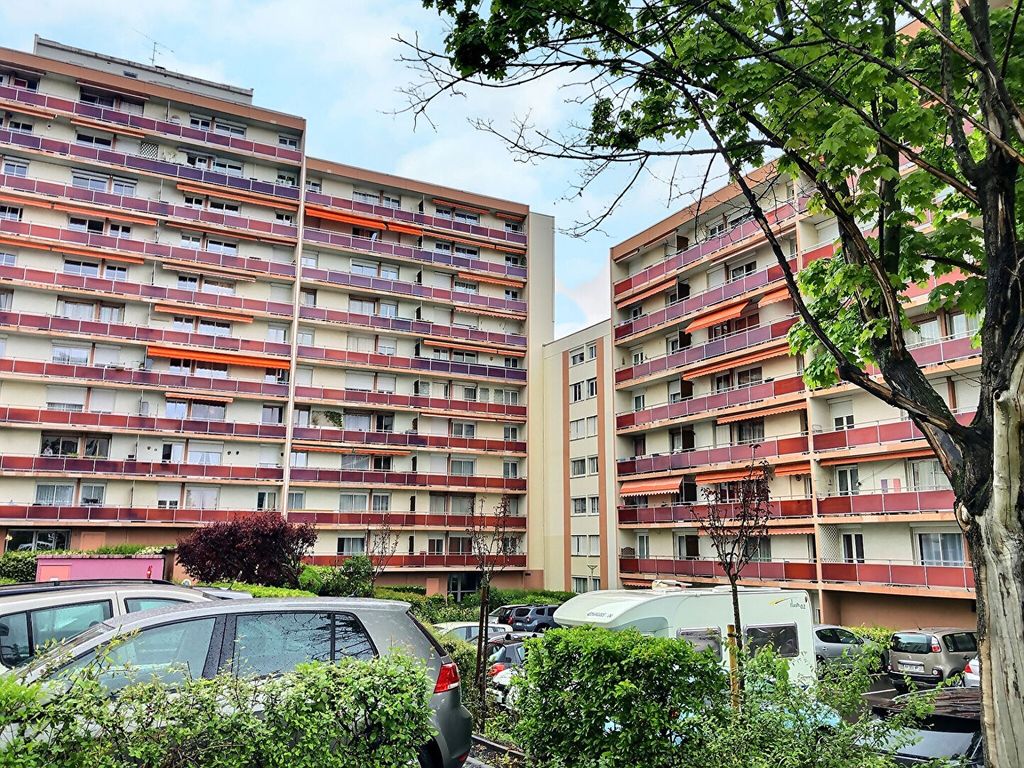 Achat appartement à vendre 5 pièces 92 m² - Clermont-Ferrand