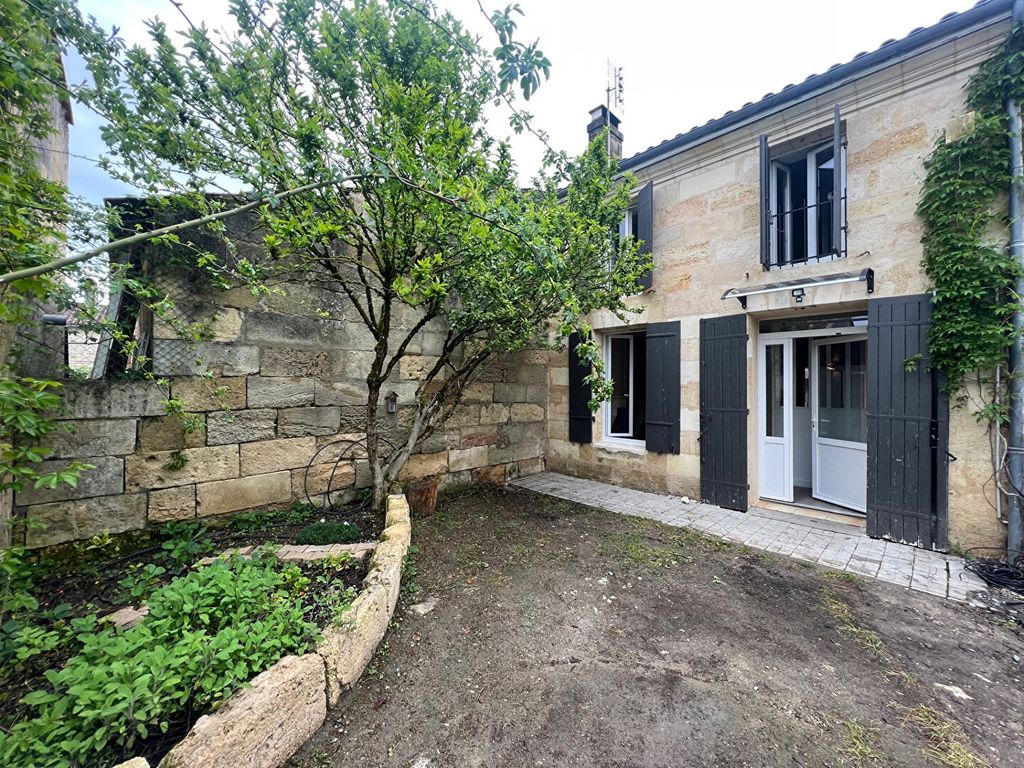 Achat maison à vendre 2 chambres 105 m² - Saint-André-de-Cubzac