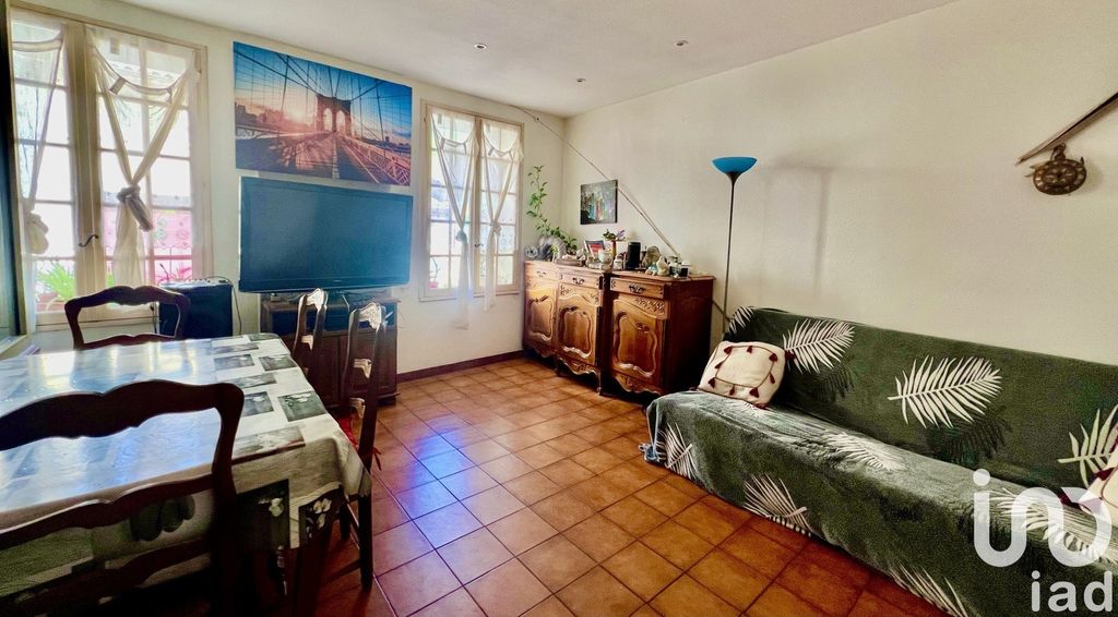 Achat appartement à vendre 4 pièces 60 m² - Collobrières