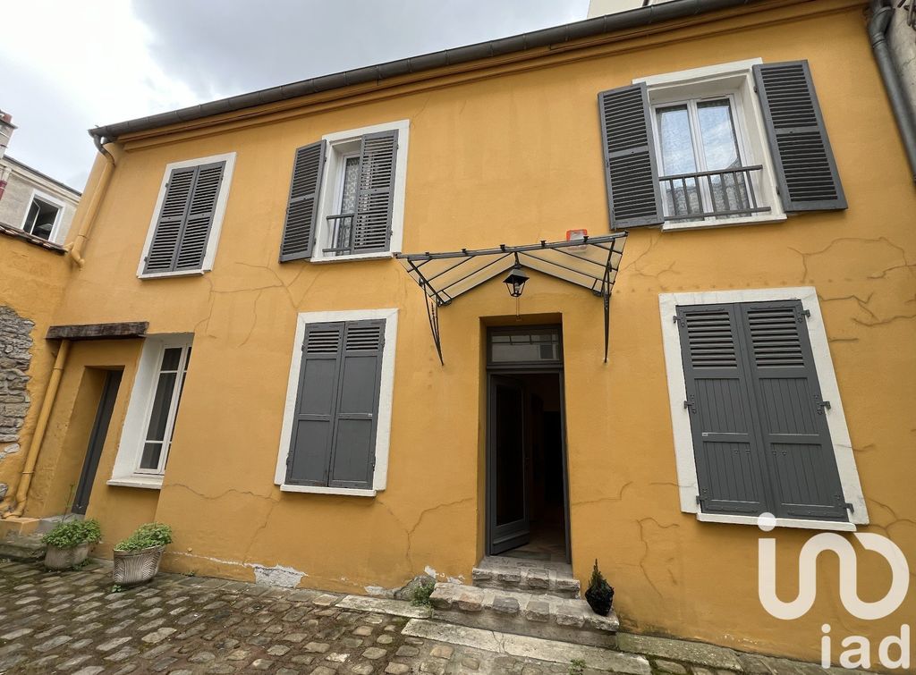 Achat maison à vendre 5 chambres 161 m² - Saint-Denis