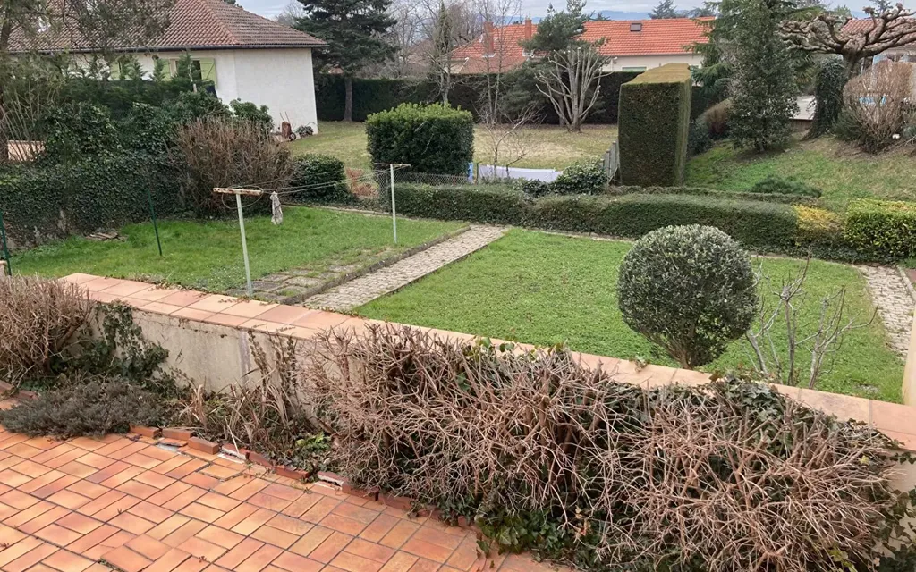 Achat maison à vendre 4 chambres 190 m² - Sainte-Foy-lès-Lyon