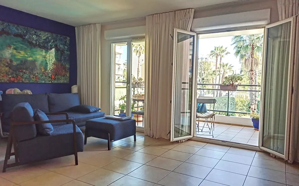 Achat appartement à vendre 2 pièces 34 m² - Cagnes-sur-Mer