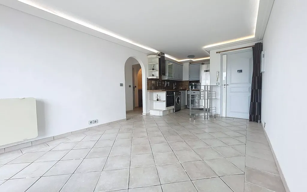 Achat appartement à vendre 2 pièces 41 m² - Fréjus