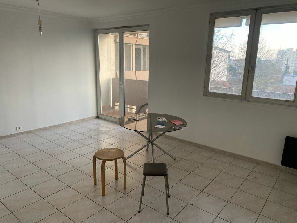 Achat appartement à vendre 3 pièces 70 m² - Romainville