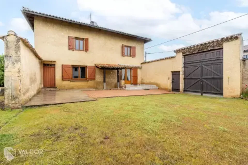 Achat maison à vendre 2 chambres 122 m² - Saint-Georges-de-Reneins