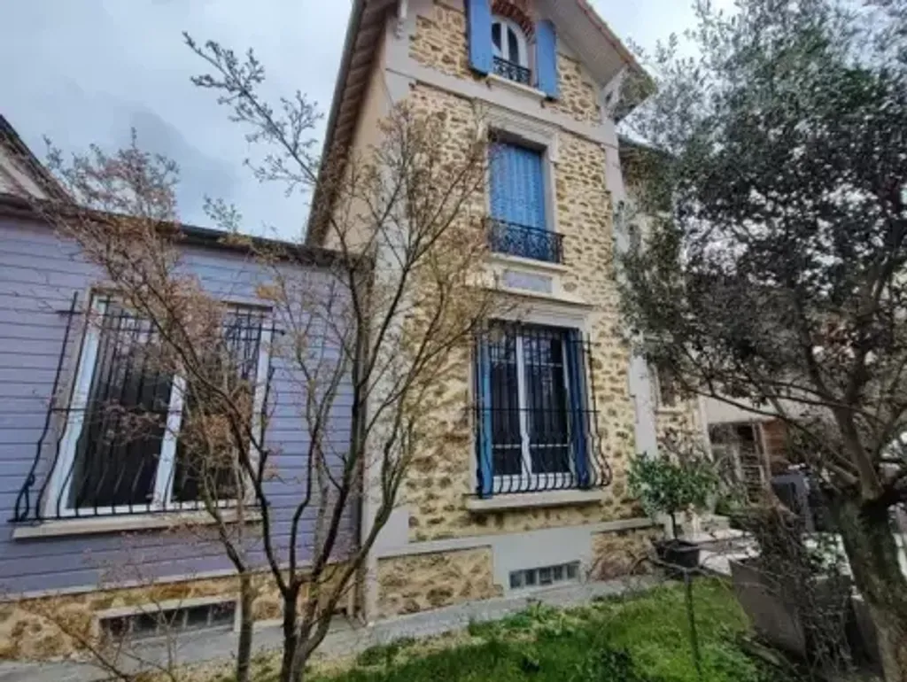 Achat maison à vendre 5 chambres 182 m² - Rosny-sous-Bois