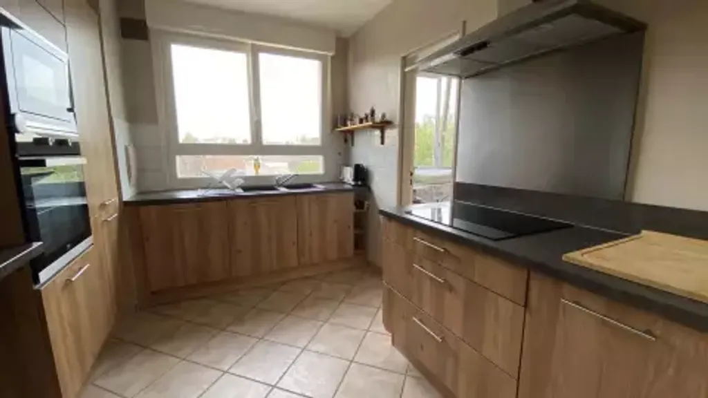 Achat appartement à vendre 4 pièces 87 m² - Les Clayes-sous-Bois