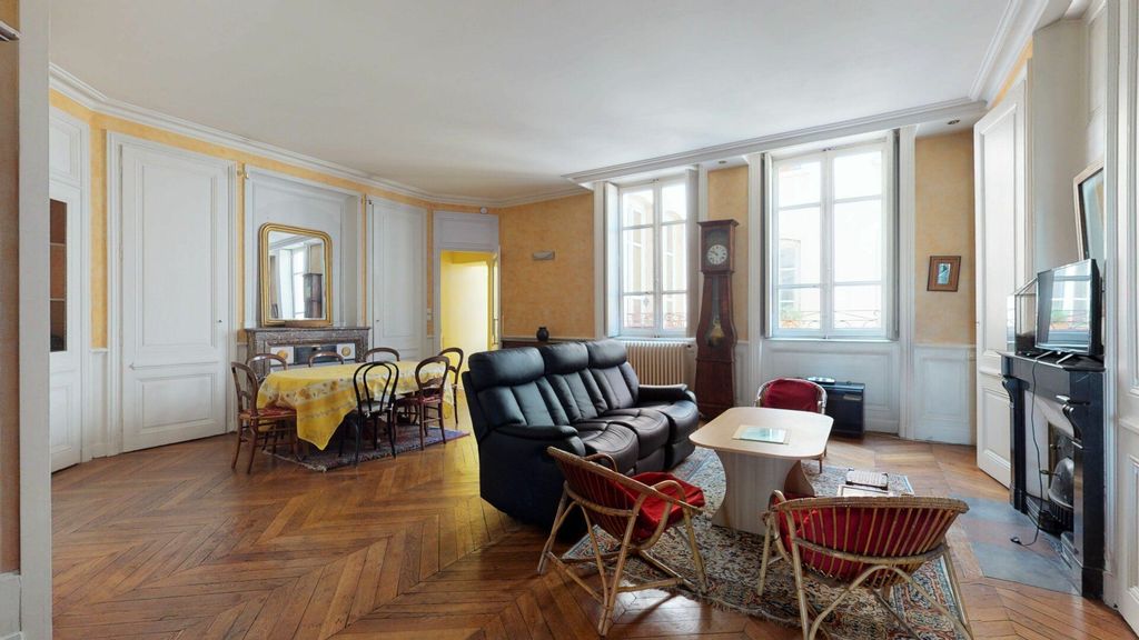 Achat appartement à vendre 4 pièces 128 m² - Lyon 1er arrondissement
