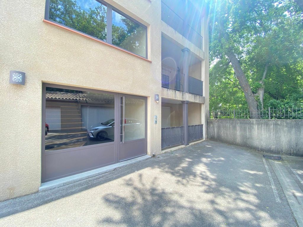 Achat appartement à vendre 3 pièces 70 m² - Morières-lès-Avignon
