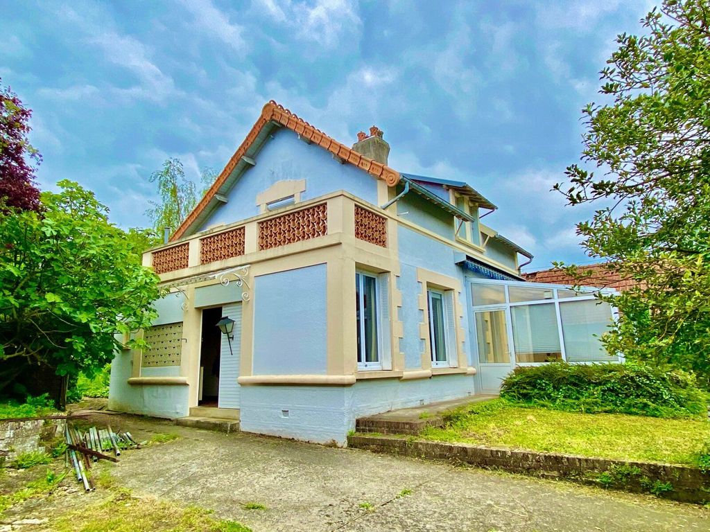 Achat maison à vendre 4 chambres 115 m² - Beaurains-lès-Noyon