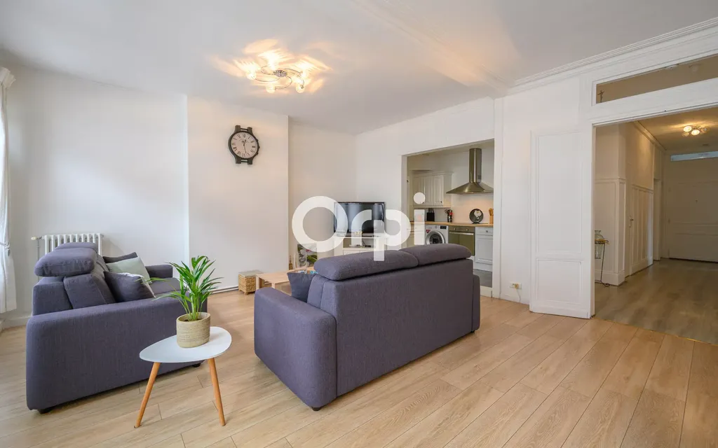 Achat appartement à vendre 3 pièces 101 m² - Saint-Amand-les-Eaux