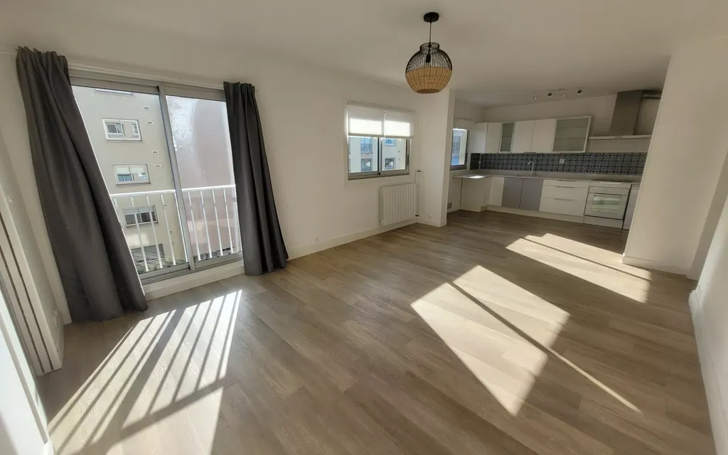 Achat appartement à vendre 4 pièces 97 m² - Viroflay