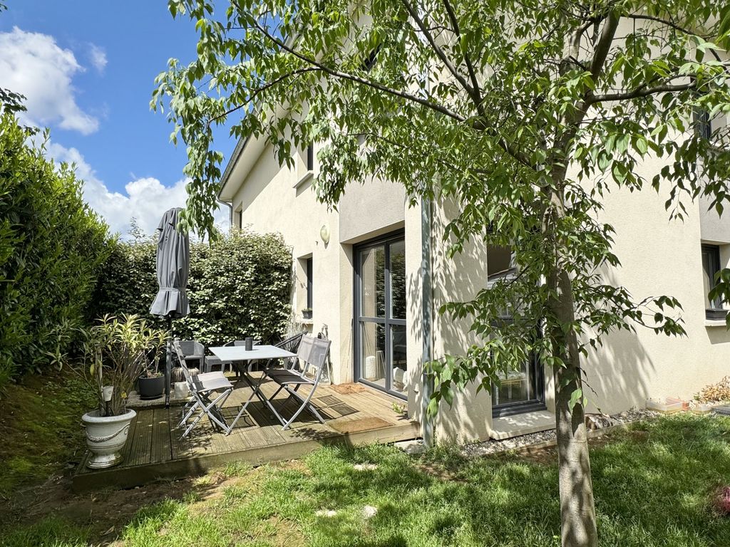 Achat maison à vendre 2 chambres 75 m² - Craponne