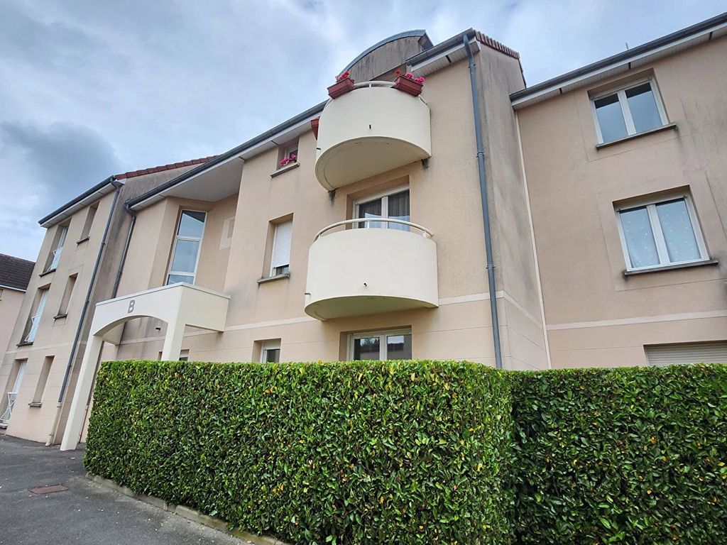 Achat appartement à vendre 2 pièces 49 m² - Maintenon