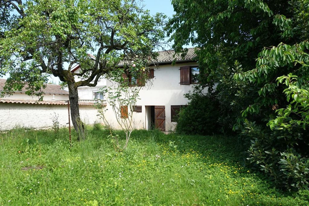 Achat maison à vendre 4 chambres 121 m² - Romanèche-Thorins
