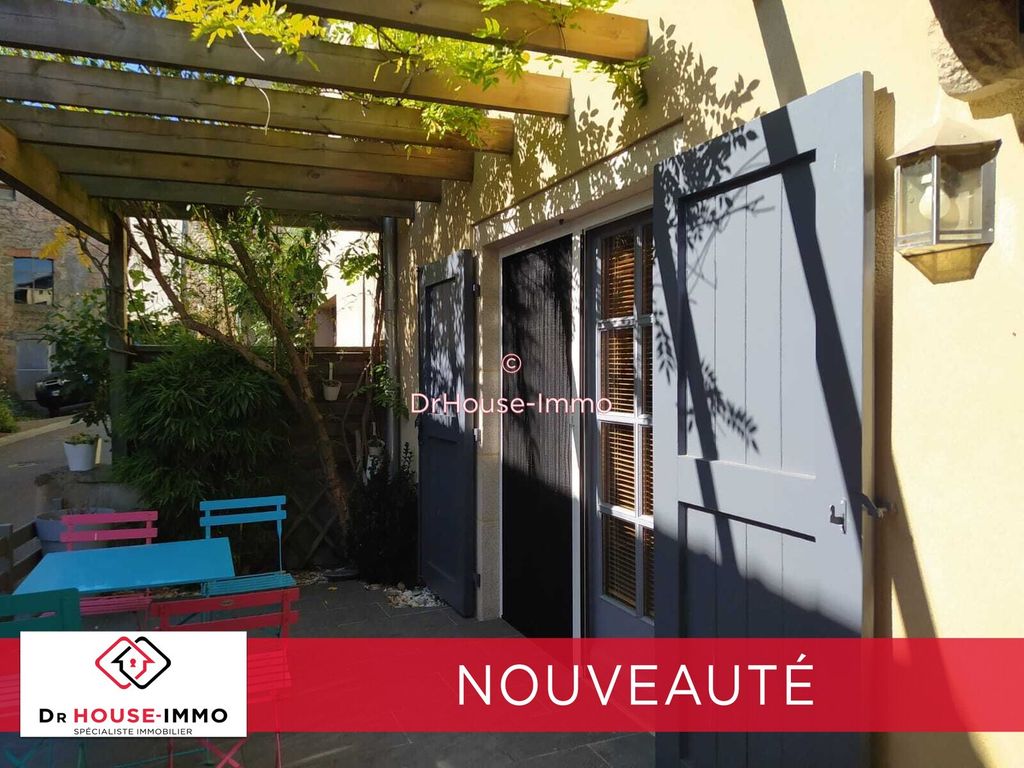Achat maison à vendre 4 chambres 145 m² - Saint-Julien-d'Ance
