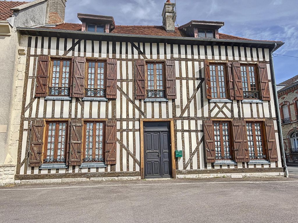 Achat maison à vendre 4 chambres 140 m² - Arcis-sur-Aube