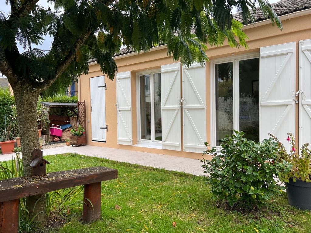 Achat maison à vendre 2 chambres 102 m² - Maurepas