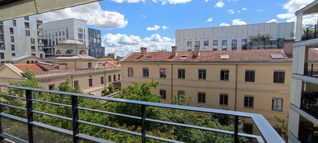 Achat appartement à vendre 3 pièces 71 m² - Lyon 2ème arrondissement