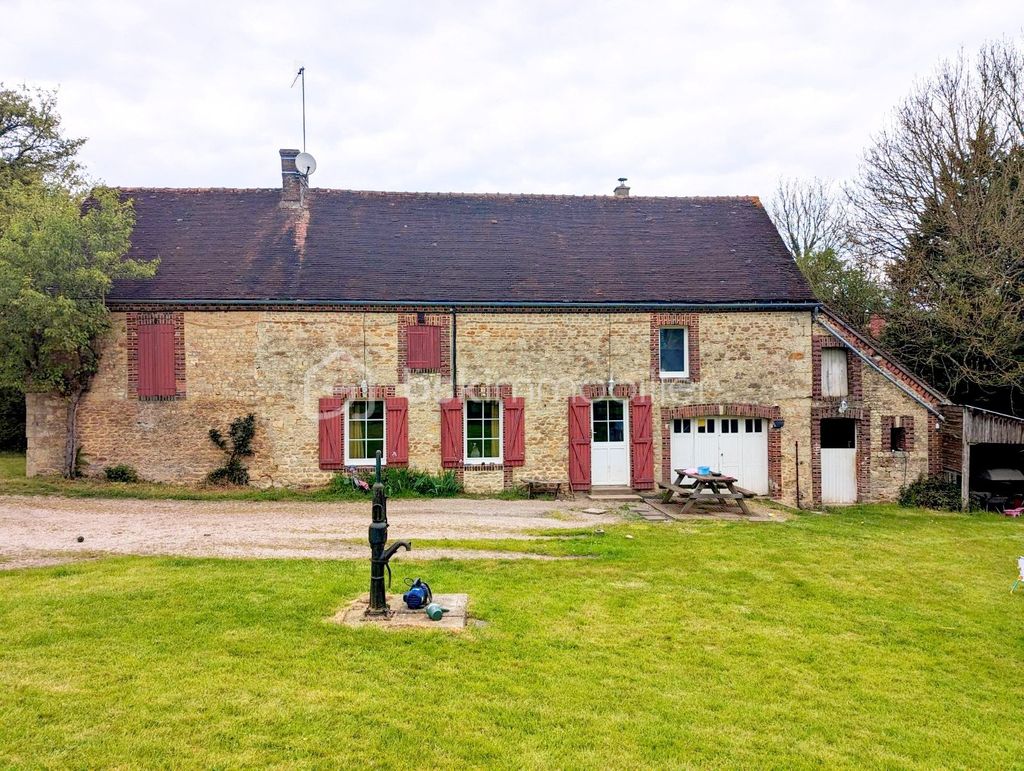 Achat maison à vendre 3 chambres 133 m² - Saint-Agnan-sur-Sarthe