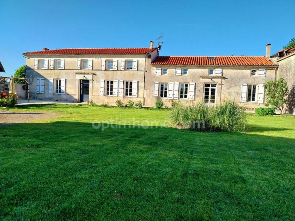 Achat maison à vendre 4 chambres 254 m² - Le Seure