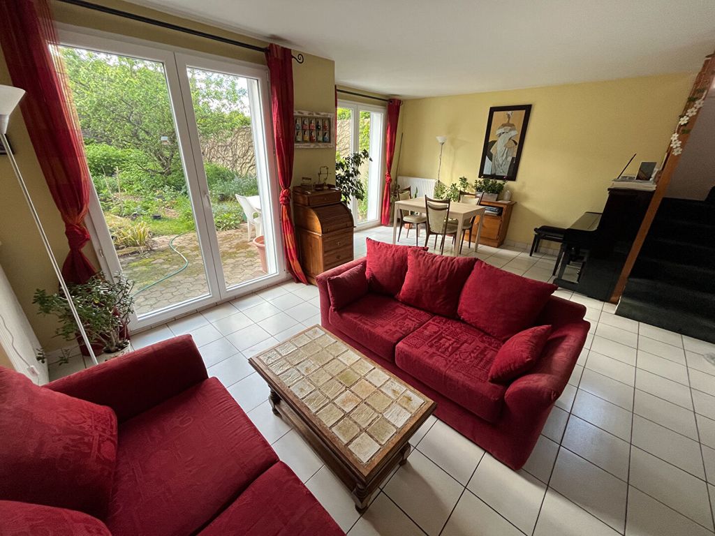 Achat maison à vendre 4 chambres 97 m² - Montigny-le-Bretonneux