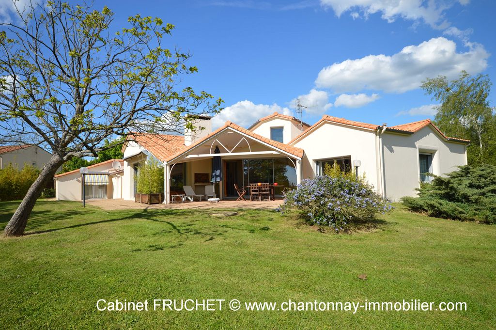 Achat maison à vendre 3 chambres 160 m² - Chantonnay
